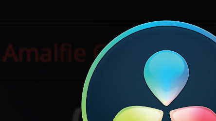 A graphic advertising editing training sessions with a picture of a DaVinci Resolve dashboard set as the background.